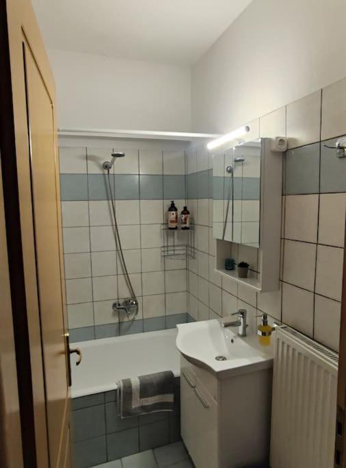 Aura Apartment Янина Екстериор снимка